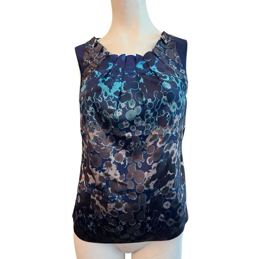 Tahari Ladies XS Blue Green Print Scoop Neck Sleeveless SatinStretch Blouse